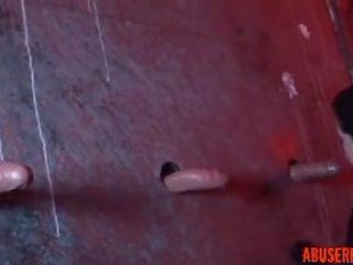 Aliz gole profonde tre enorme cazzi in buco nella parete: hd porno rozzo - abuserporn.com